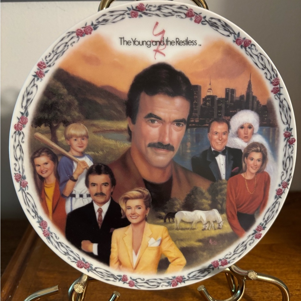 6 Young and Restless collector plate set